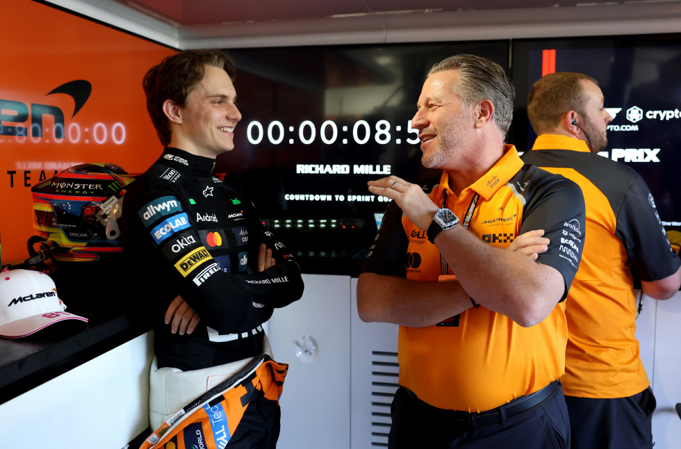 McLaren topper fra start