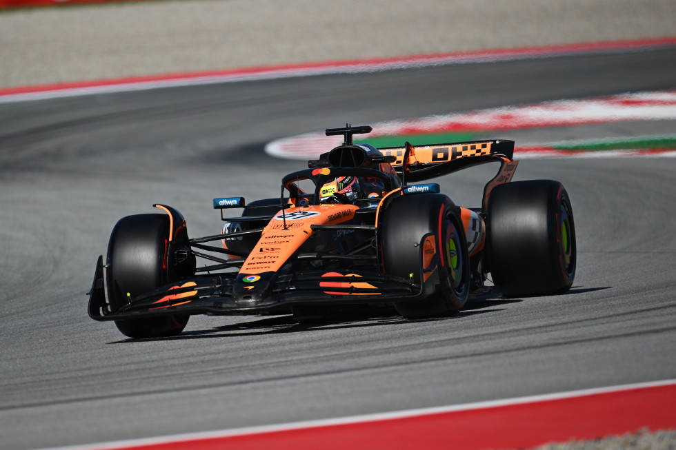 McLaren fortsetter på topp